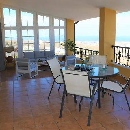 Semesterbostad Pedro's House With Fantastic Views